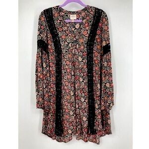 ✌🏼 Knox Rose Floral Boho Peasant Dress with black Macrame Lace Up accents✌🏼